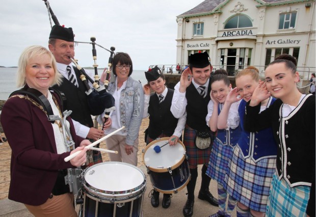 The annual North West Pipe Band Championships and Champion of Champions competition sponsored by Causeway Coast and Glens Borough Council, in association with Causeway Chamber of Commerce will take place from Thursday 20th August until Saturday 22nd August. Pictured is Mayor of Causeway Coast and Glens Borough Council, Councillor Michelle Knight-McQuillan with Annette Deighan, Operations Manager at Causeway Chamber and members of Finvoy Pipe Band along with dancers from the Kathryn Stewart School of Highland Dancing. For further information and information on the events throughout the Borough please visit www.visitcausewaycoastandglens.com or call the Visitor Information Centre 028 7034 4723.