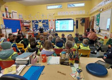 Armoy Primary School and St Olcan’s Primary School pictured at the Ulster Scots workshop with renowned writer and poet, Robert Campbell.