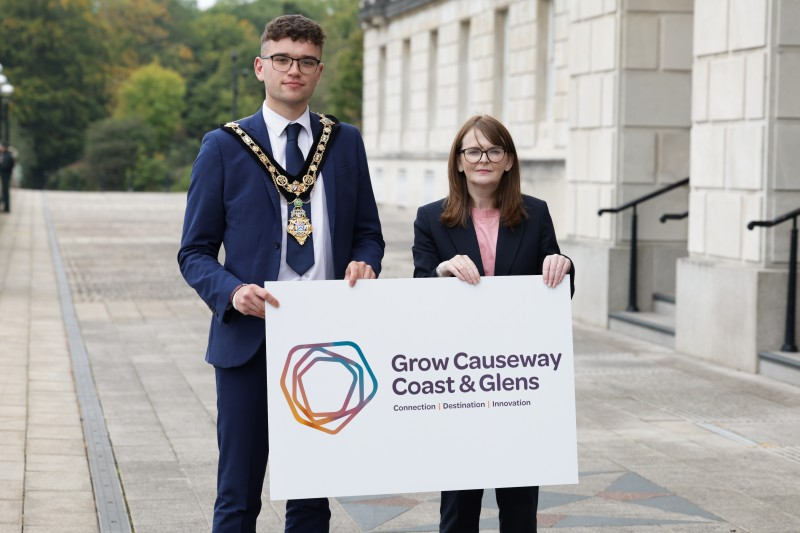 Mayor of Causeway Coast and Glens Councillor Ciarán McQuillan pictured with Finance Minister Dr Caoimhe Archibald who today joined delegations from Causeway Coast and Glens and the Mid South West Growth deal areas at Stormont to discuss the ‘pausing’ of Growth Deal Funding. [Image credit Department of Finance]