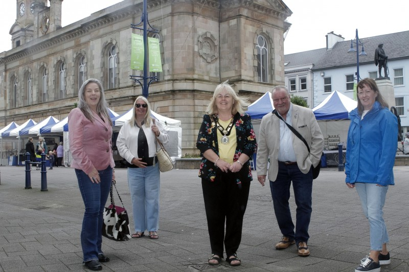 Deputy Mayor, Cllr Margaret-Anne McKillop with Council’s Town and Village Management Officer Catrina McNeill, with Tania Murphy, Barbara Harrison and Joe Harrison of the National Market Traders Federation.