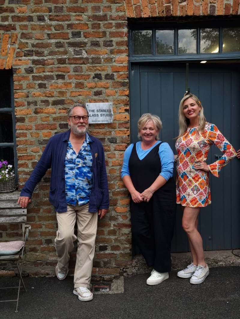 Jim (Vic Reeves) and Nancy Moir with Eleanor-Jane McCartney at her studio.