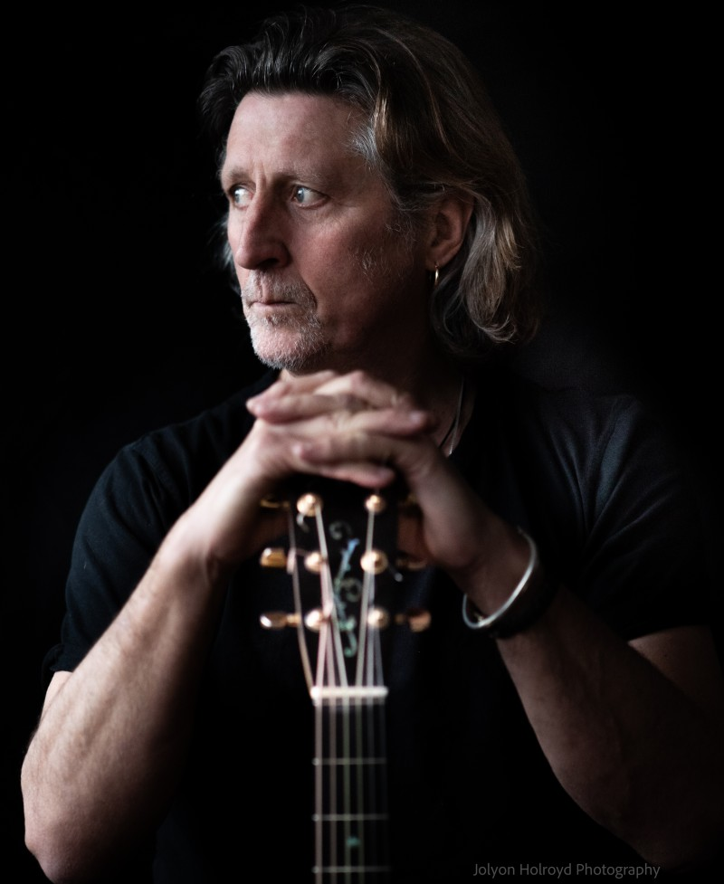 Renowned songwriter Steve Knightley, former Show of Hands frontman, brings his ground-breaking nationwide solo tour to Flowerfield, and marks a profound shift in his musical journey.